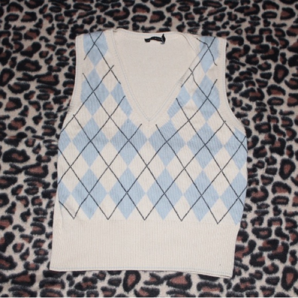 adorable vintage argyle baby blue and cream vest